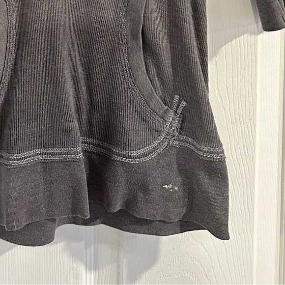 Hooded shirt - Picture 4 of 4